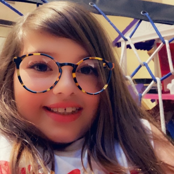 Meet your Posher, Vanessa - Picture 4 of 4